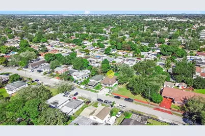 1735 NW 84th St, Miami, FL 33147 - Photo 23
