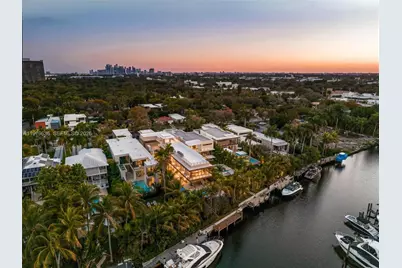 723 NE 77th St, Miami, FL 33138 - Photo 95