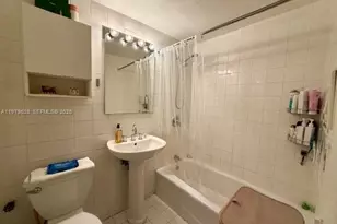 2445 Lake Pancoast Dr, Miami Beach, FL 33140 - Photo 15