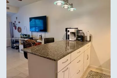 2445 Lake Pancoast Dr #7, Miami Beach, FL 33140 - Photo 15