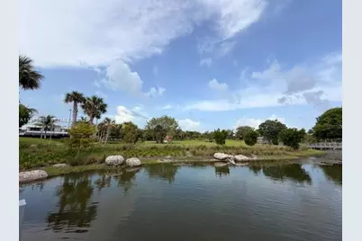 2445 Lake Pancoast Dr #7, Miami Beach, FL 33140 - Photo 39