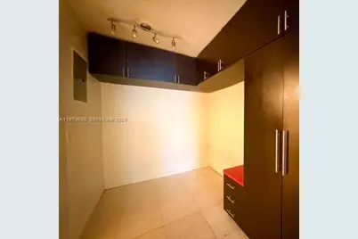2445 Lake Pancoast Dr #7, Miami Beach, FL 33140 - Photo 21