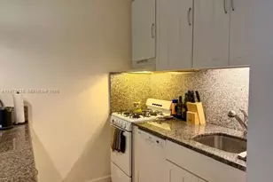 2445 Lake Pancoast Dr, Miami Beach, FL 33140 - Photo 11