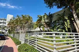 2445 Lake Pancoast Dr, Miami Beach, FL 33140 - Photo 3