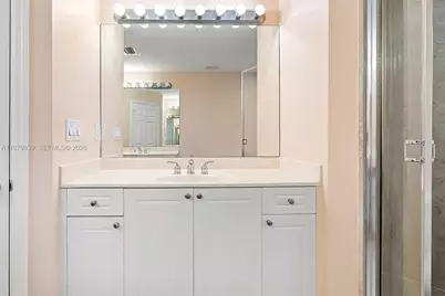 330 SW 2nd Ave #12, Hallandale Beach, FL 33009 - Photo 11