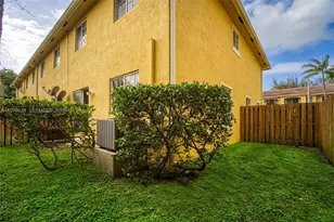 330 SW 2nd Ave, Hallandale Beach, FL 33009 - Photo 23