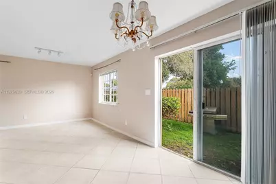 330 SW 2nd Ave #12, Hallandale Beach, FL 33009 - Photo 5