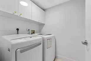 19111 Collins Ave, Sunny Isles Beach, FL 33160 - Photo 29