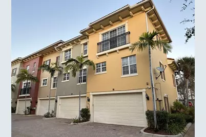 601 S Federal Hwy #32, Lake Worth, FL 33460 - Photo 1