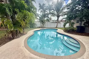 17991 SW 136th Ave, Miami, FL 33177 - Photo 15