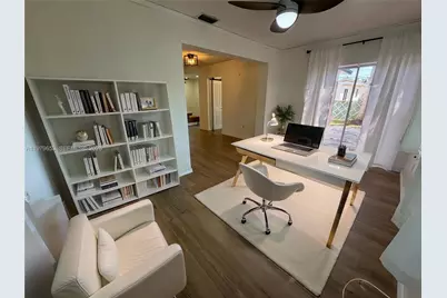 8370 NW 26th St, Sunrise, FL 33322 - Photo 7