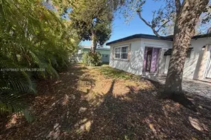 8370 NW 26th St, Sunrise, FL 33322 - Photo 71