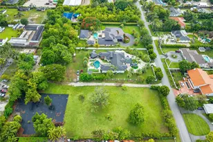 11950 SW 43rd St, Miami, FL 33175 - Photo 5