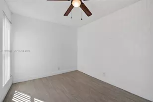 1451 NW 92nd Ave, Pembroke Pines, FL 33024 - Photo 27