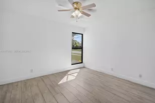 1451 NW 92nd Ave, Pembroke Pines, FL 33024 - Photo 19