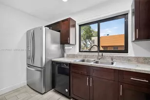 1451 NW 92nd Ave, Pembroke Pines, FL 33024 - Photo 7