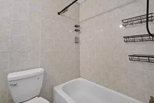 1451 NW 92nd Ave, Pembroke Pines, FL 33024 - Photo 51