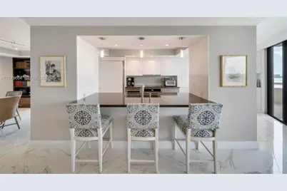 2000 Towerside Ter #PH2, Miami, FL 33138 - Photo 9