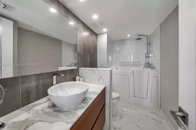 2000 Towerside Ter #PH2, Miami, FL 33138 - Photo 17