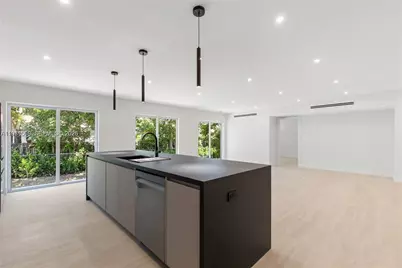 2251 SW 20th St, Miami, FL 33145 - Photo 19