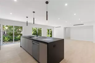 2251 SW 20th St, Miami, FL 33145 - Photo 19