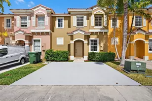 751 SE 2nd St, Homestead, FL 33030 - Photo 1