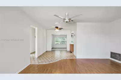 5102 NW 53rd St, Tamarac, FL 33319 - Photo 13