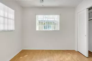 5102 NW 53rd St, Tamarac, FL 33319 - Photo 7