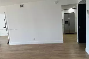 20301 W Country Club Dr, Aventura, FL 33180 - Photo 13