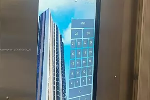 20301 W Country Club Dr, Aventura, FL 33180 - Photo 23