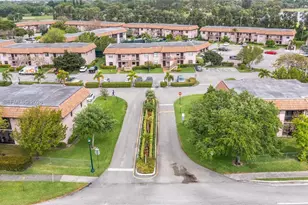 10541 NW 10th St, Pembroke Pines, FL 33026 - Photo 21