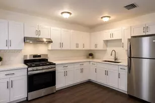 374 NW 31st Ave, Pompano Beach, FL 33311 - Photo 1