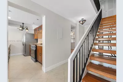 12259 NW 11th St, Pembroke Pines, FL 33026 - Photo 5