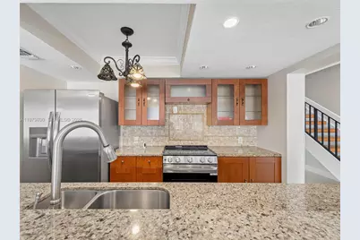 12259 NW 11th St, Pembroke Pines, FL 33026 - Photo 11