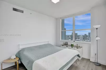31 SE 5th St #4112, Miami, FL 33131 - Photo 37
