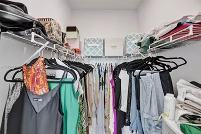 31 SE 5th St #4112, Miami, FL 33131 - Photo 49