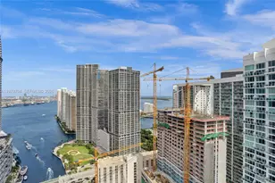 31 SE 5th St, Miami, FL 33131 - Photo 29