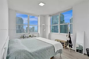 31 SE 5th St, Miami, FL 33131 - Photo 37