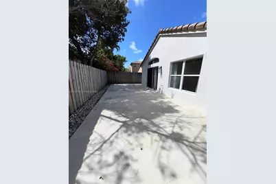 2010 SE 14th St #0, Homestead, FL 33035 - Photo 15