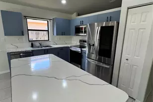 2010 SE 14th St, Homestead, FL 33035 - Photo 13