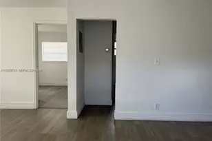 916 SW 10th St, Hallandale Beach, FL 33009 - Photo 5