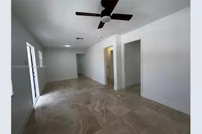 916 SW 10th St #1-3, Hallandale Beach, FL 33009 - Photo 9