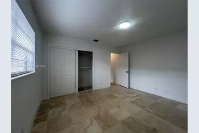 916 SW 10th St #1-3, Hallandale Beach, FL 33009 - Photo 3