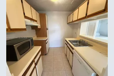 4241 W McNab Rd #30, Pompano Beach, FL 33069 - Photo 15