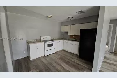 374 NW 31st Ave, Fort Lauderdale, FL 33311 - Photo 5