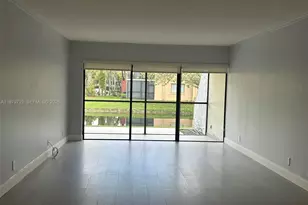 200 Lakeview Dr, Weston, FL 33326 - Photo 15