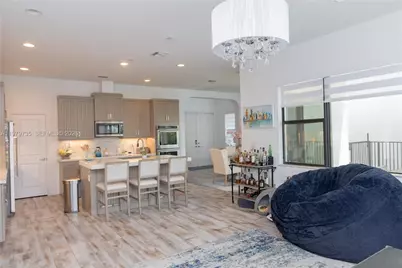 11826 SW 13th Ct, Pembroke Pines, FL 33025 - Photo 39