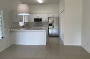 16309 Emerald Cove Rd, Weston, FL 33331 - Photo 7