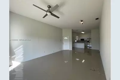 16309 Emerald Cove Rd #16309, Weston, FL 33331 - Photo 5