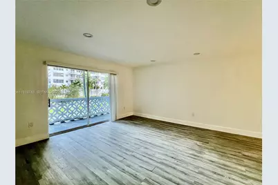 [Address not provided], North Miami, FL 33181 - Photo 5